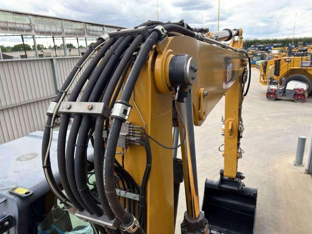 Caterpillar M318F Photo 28