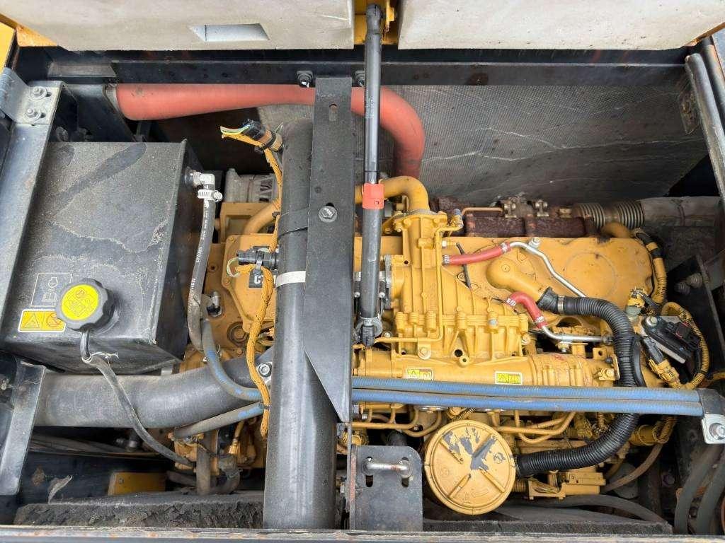 Caterpillar M318F Photo 29