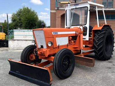 Ford 5600 4X2 en vente par Massucco T. Srl
