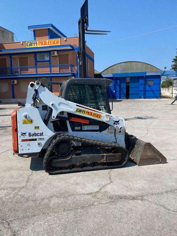 Bobcat T590 Photo 2