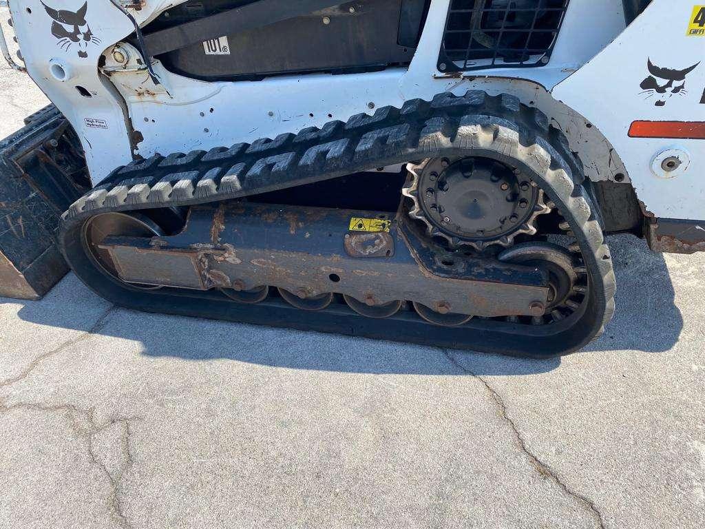 Bobcat T590 Photo 7
