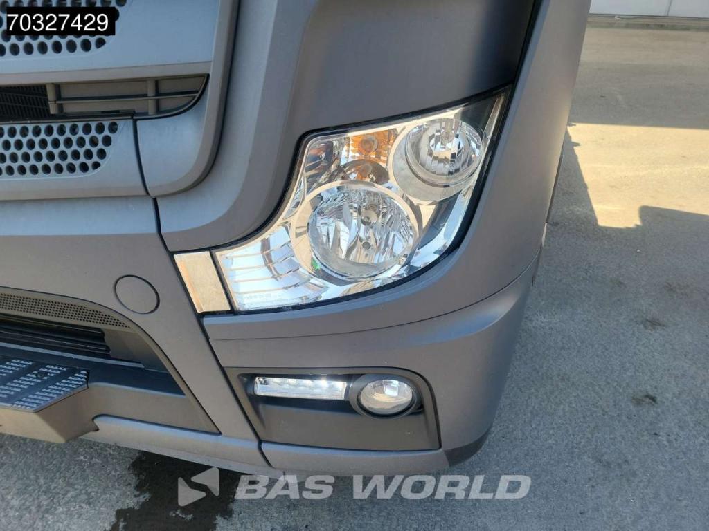 Mercedes Actros 1851 4X2 BigSpace 2x Tanks Standklima Photo 11