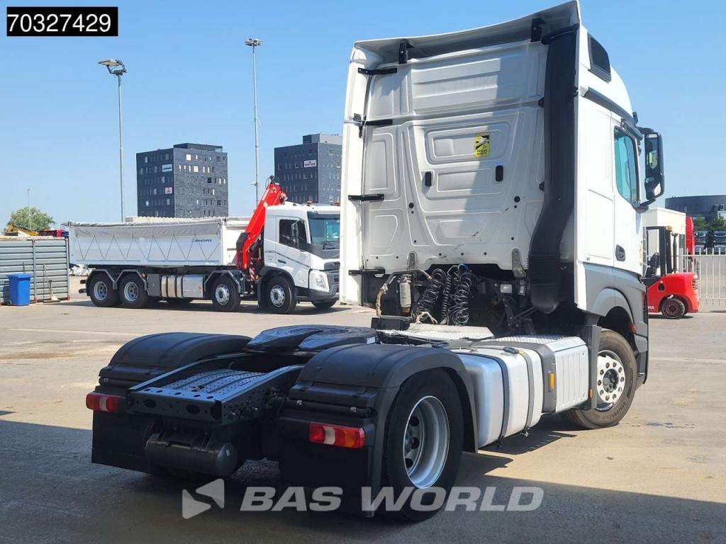 Mercedes Actros 1851 4X2 BigSpace 2x Tanks Standklima Photo 6