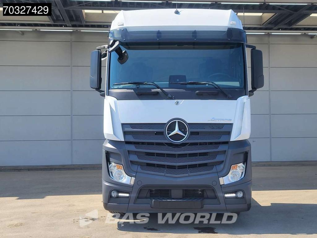 Mercedes Actros 1851 4X2 BigSpace 2x Tanks Standklima Photo 8