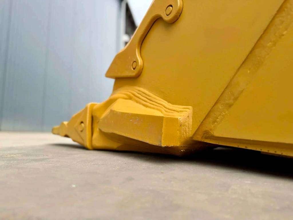 Caterpillar 349D2 - TB Rock Bucket Photo 14