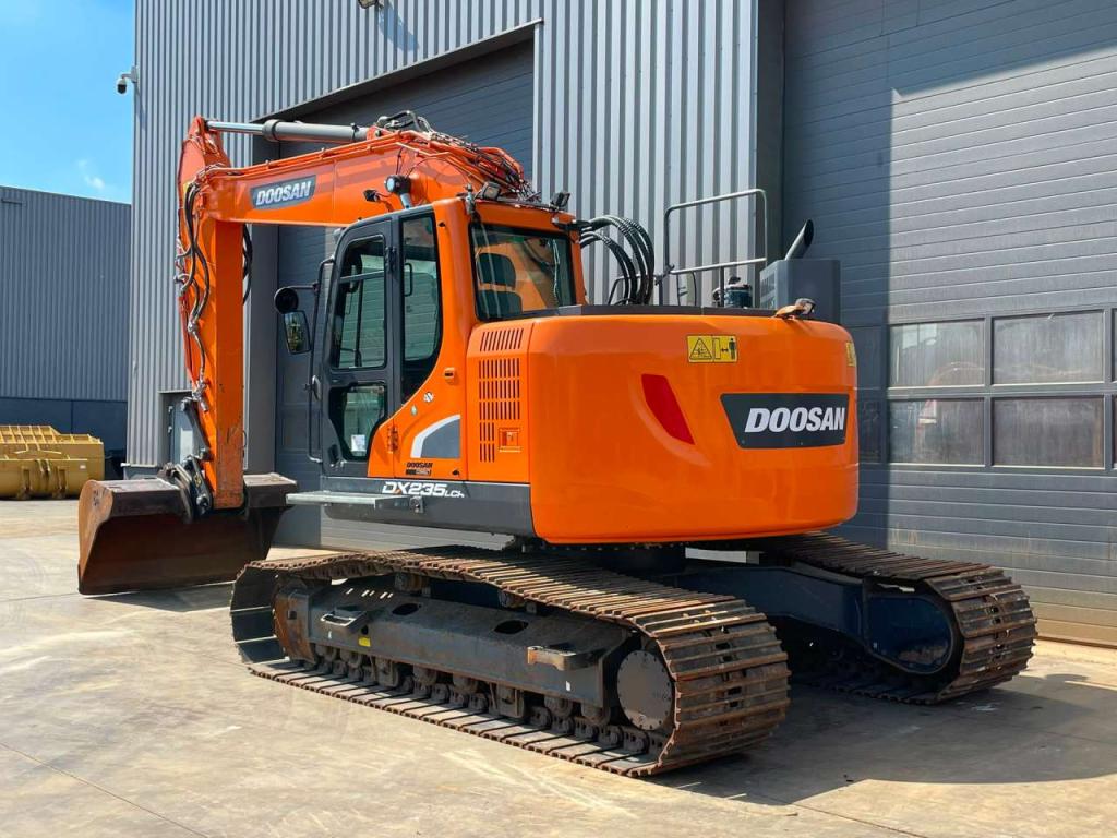 Doosan DX235LCR-5 Photo 3
