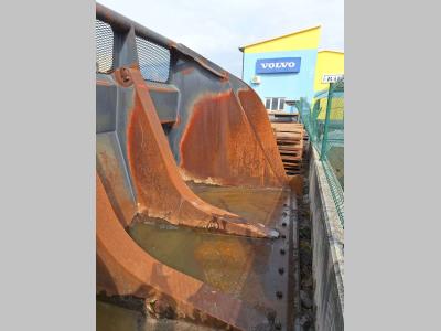 3800 mm for 50-56,3 ton loaders Godet a haut deversement en vente par Balavto