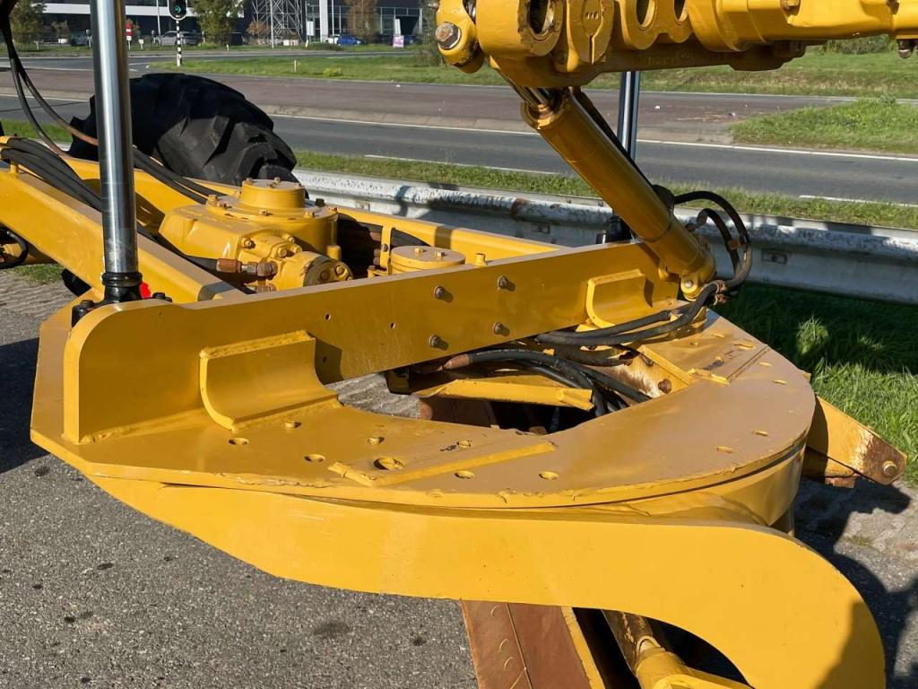 Caterpillar 140k Photo 29
