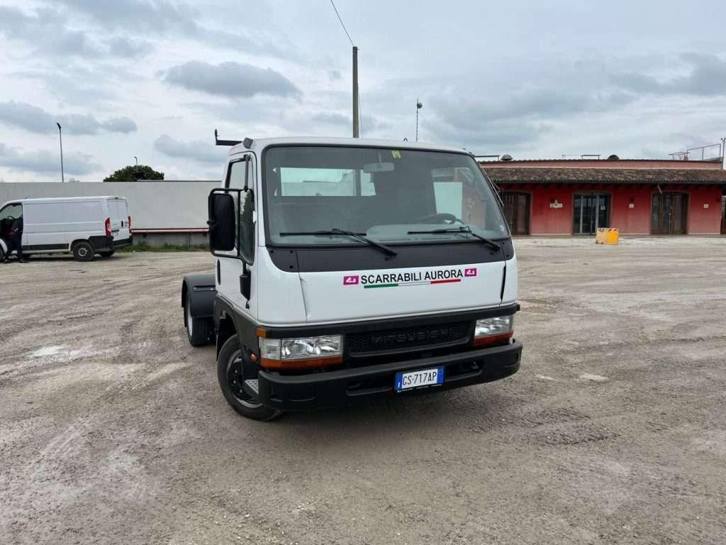Mitsubishi CANTER 3.0 SCARRABILE Photo 8