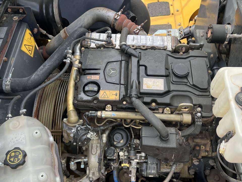 Bell B20E 6X6 Photo 16