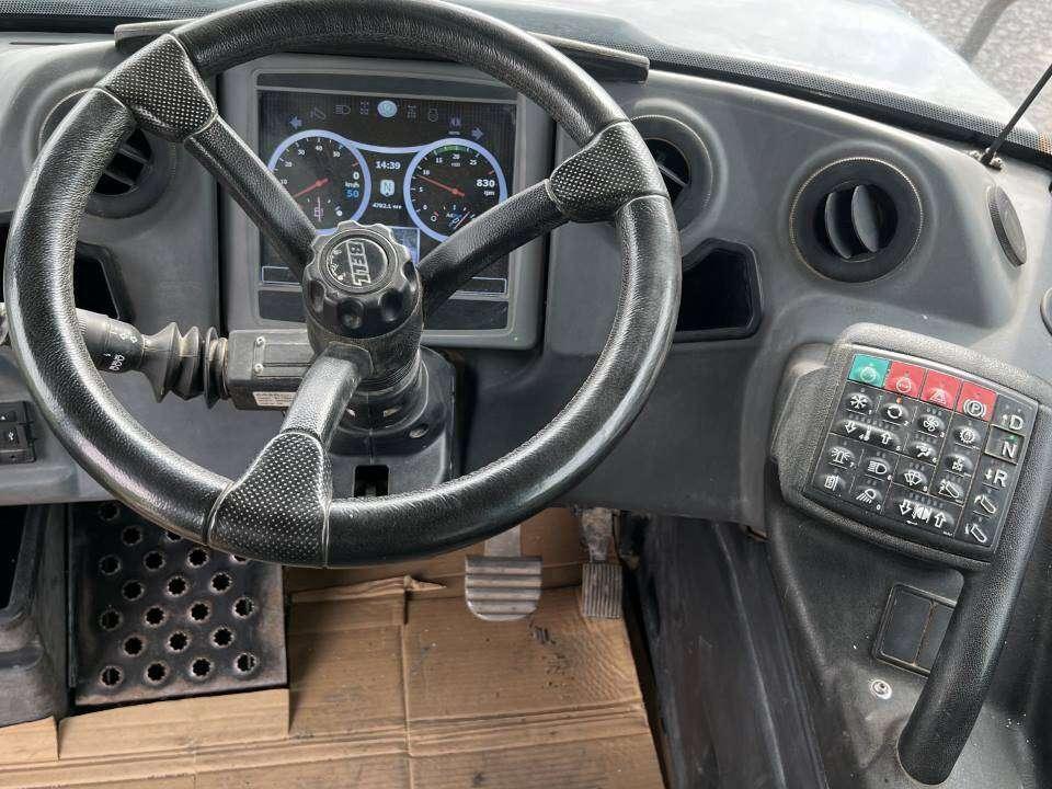 Bell B20E 6X6 Photo 8