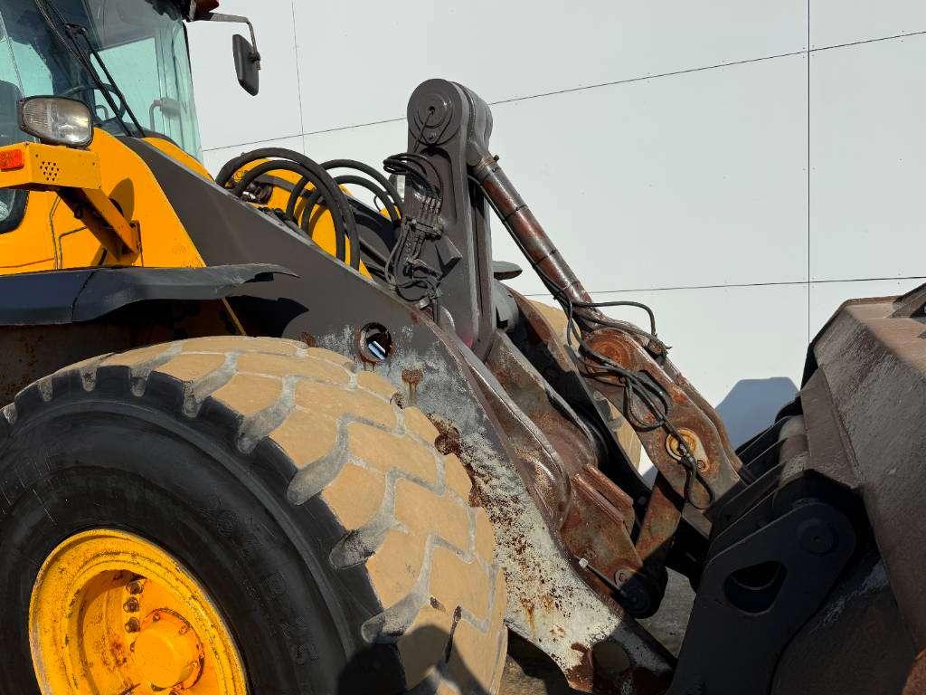 Volvo L150H - CDC Steering / Automatic Greasing Photo 17