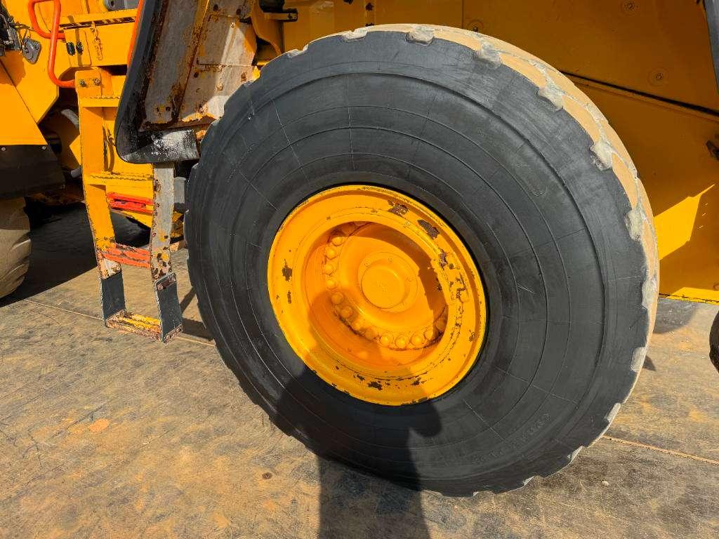 Volvo L150H - CDC Steering / Automatic Greasing Photo 27