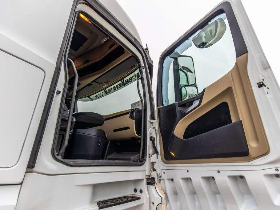 Mercedes-Benz ACTROS 2642 LS Photo 20