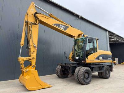 Caterpillar M322C en vente par Smitma B.V.