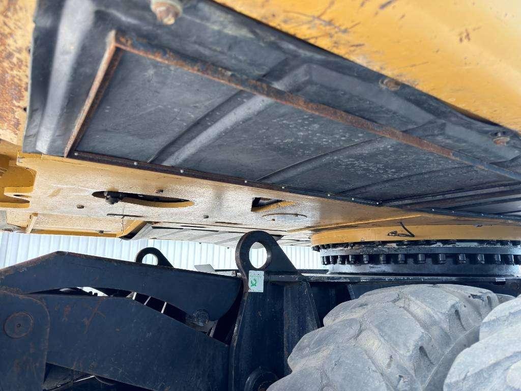 Caterpillar M322C Photo 11