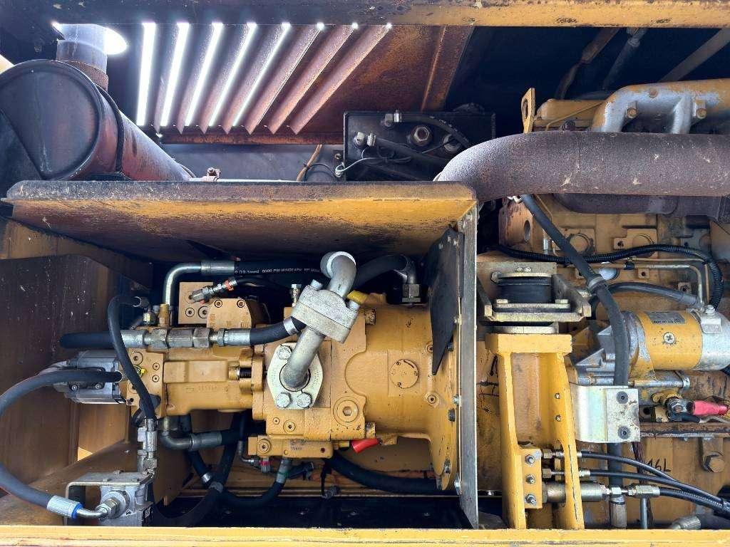 Caterpillar M322C Photo 19