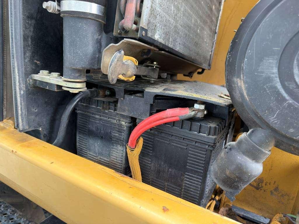 Caterpillar M322C Photo 21