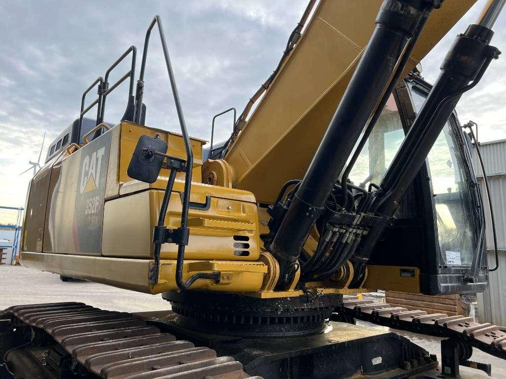 Caterpillar 352FL ME Photo 10