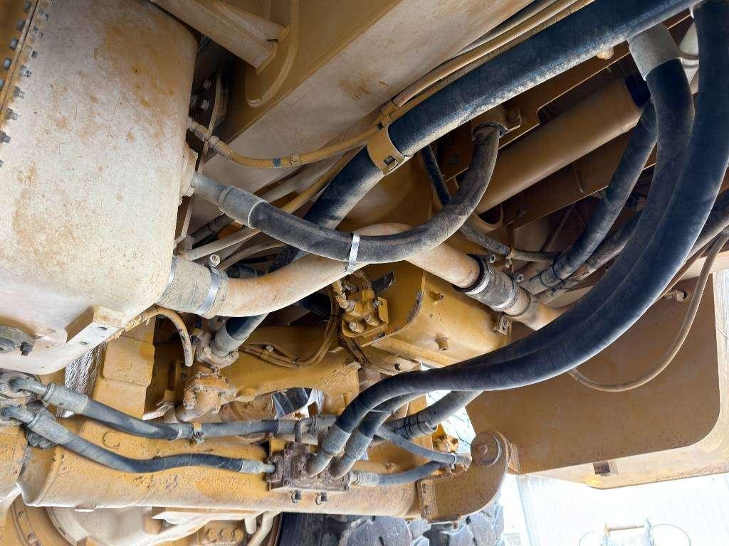 Caterpillar 775E Photo 24