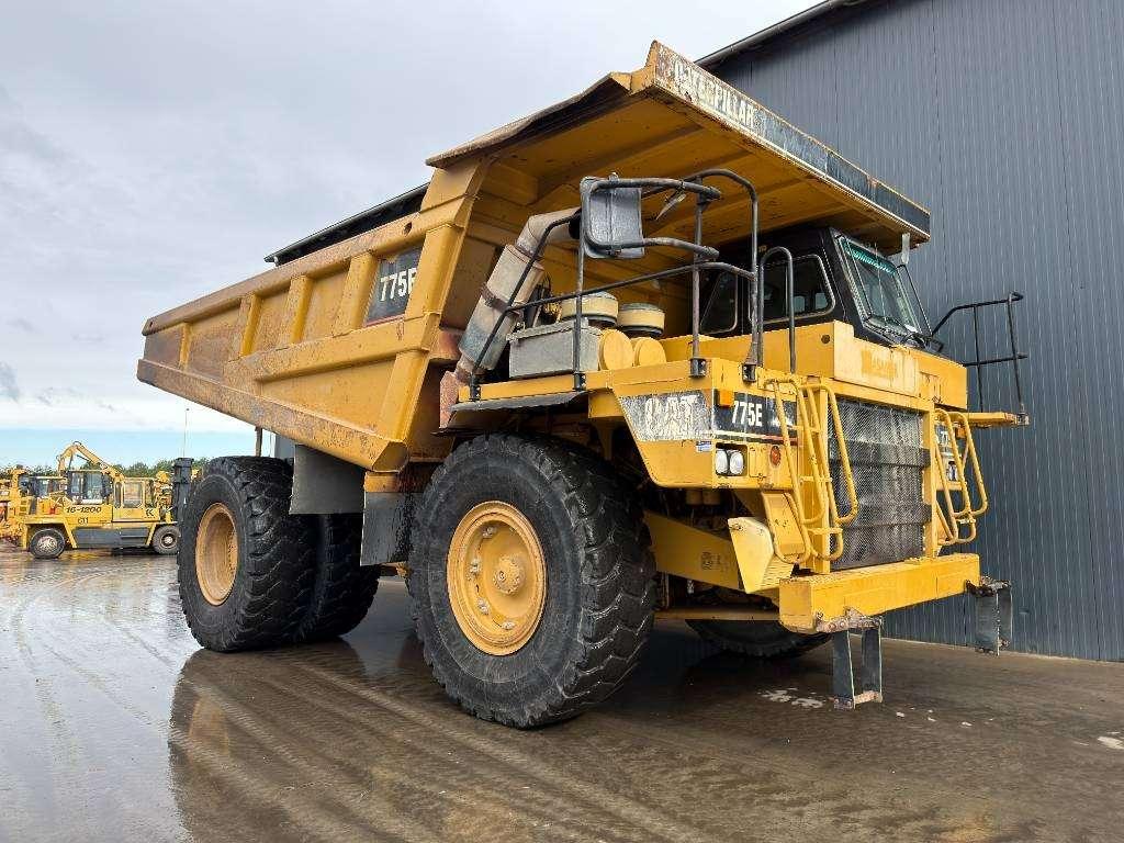Caterpillar 775E Photo 3