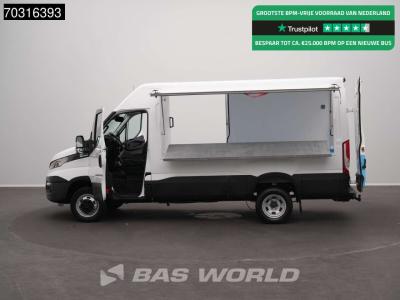 Iveco Daily 35C18 3.0L Automaat Dubbellucht L2H2 3,5t Trekhaak Airco Cruise Camera Euro6 L2 Airco Trekhaa en vente par BAS World B.V.