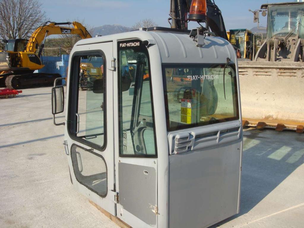 Cabine pour Fiat Hitachi FH 150W3 Photo 1