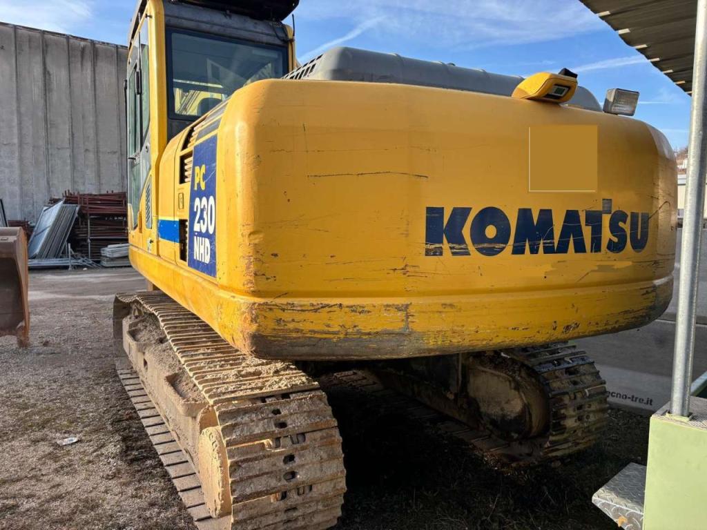 Komatsu PC 230  NHD Photo 5