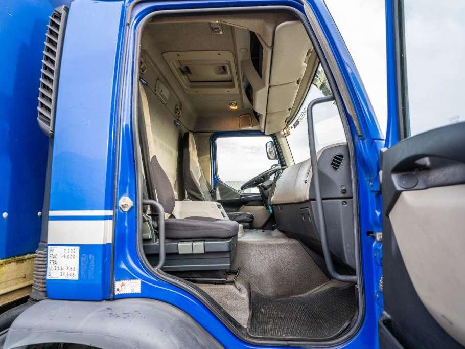 Renault PREMIUM 320 DXI Photo 16
