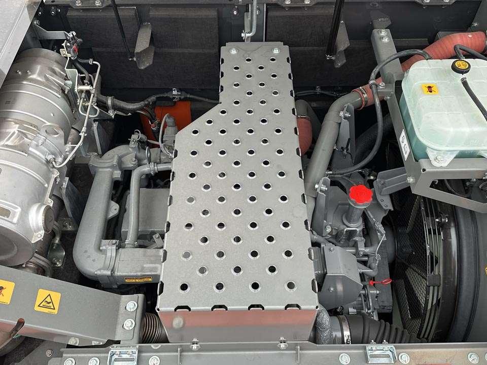 Hitachi ZX300LCN-7 Photo 9