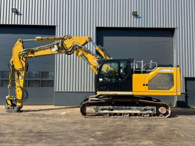 Liebherr R 926 NLC en vente par Big Machinery