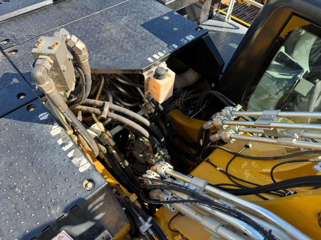 Liebherr R 926 NLC Photo 20
