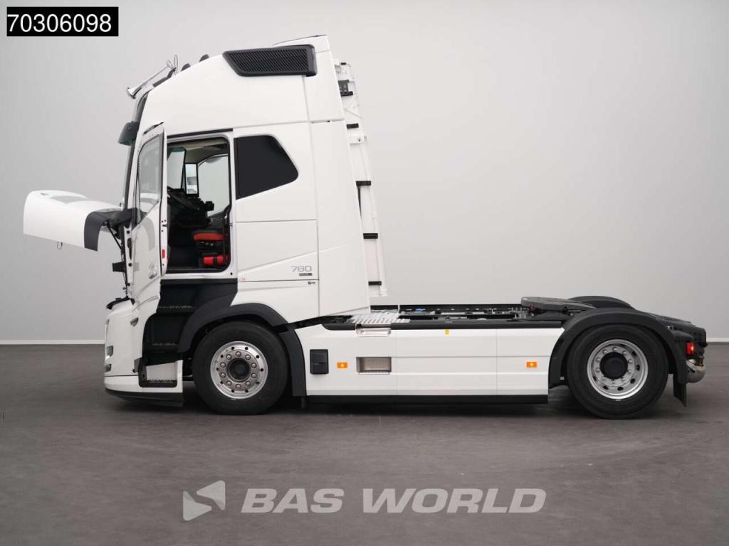 Volvo FH16 780 4X2 NEW! XL Retarder Full-Air I-ParkCool 2xTanks Alcoa's Photo 12
