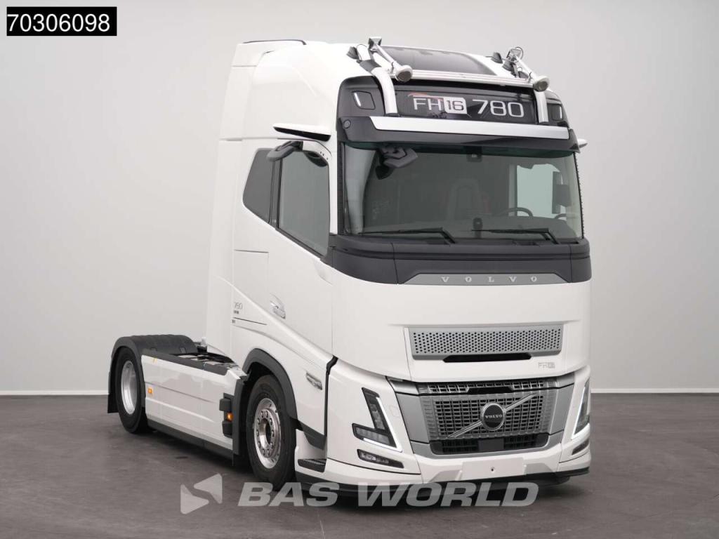 Volvo FH16 780 4X2 NEW! XL Retarder Full-Air I-ParkCool 2xTanks Alcoa's Photo 3