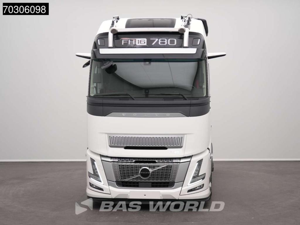 Volvo FH16 780 4X2 NEW! XL Retarder Full-Air I-ParkCool 2xTanks Alcoa's Photo 6