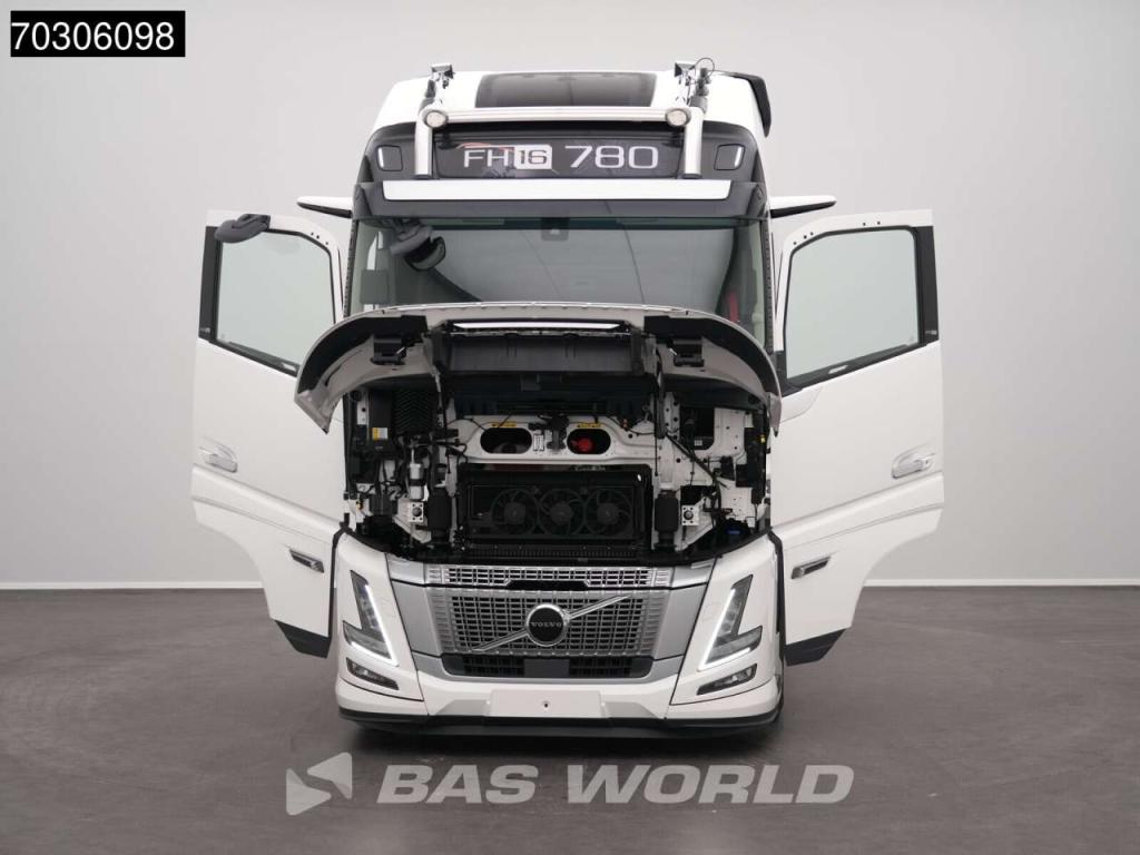 Volvo FH16 780 4X2 NEW! XL Retarder Full-Air I-ParkCool 2xTanks Alcoa's Photo 7