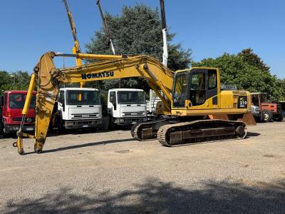 Komatsu PC210-8 en vente par G.M. Service srl