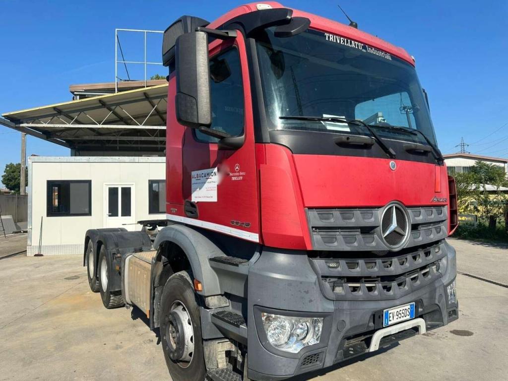 Mercedes-Benz Arocs 6x4 Photo 1
