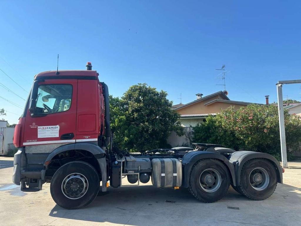Mercedes-Benz Arocs 6x4 Photo 3