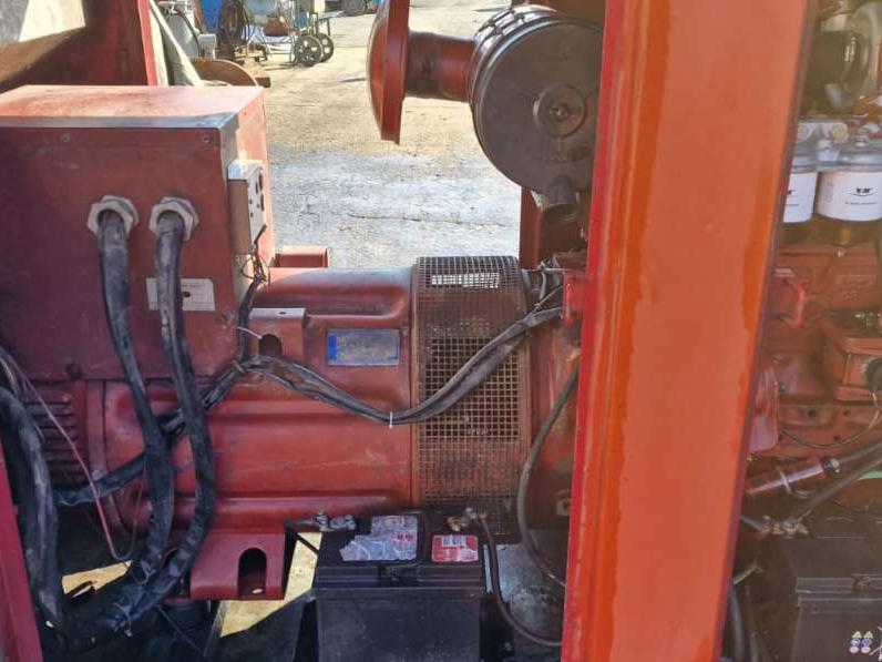 Iveco 125 KVA Photo 5