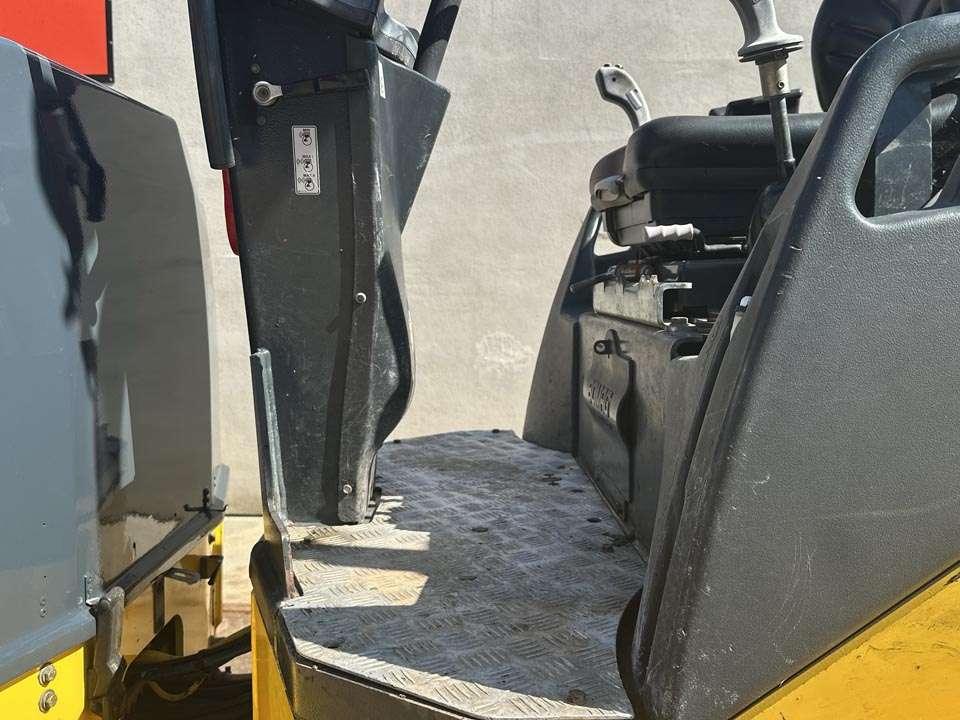 Bomag BW 135 AD-5 Photo 10