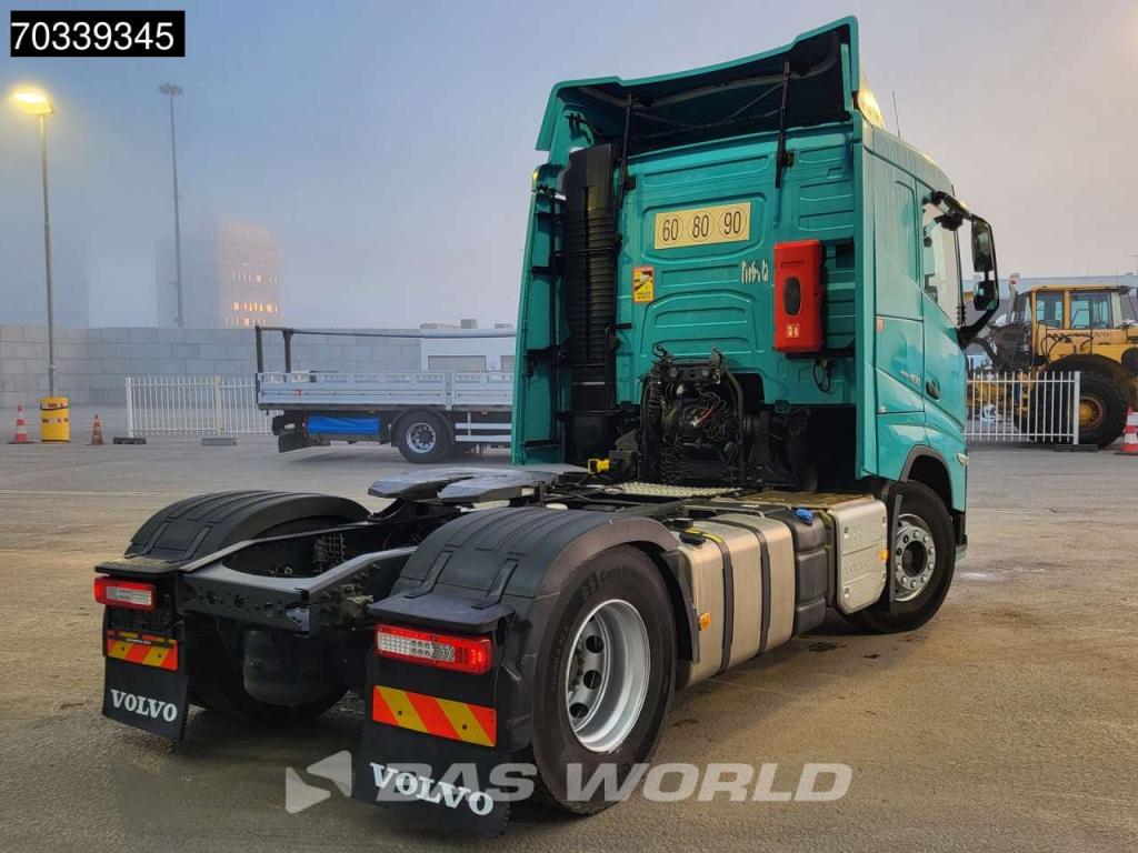 Volvo FH 460 4X2 ADR 2x Tanks Cruise Control Photo 10