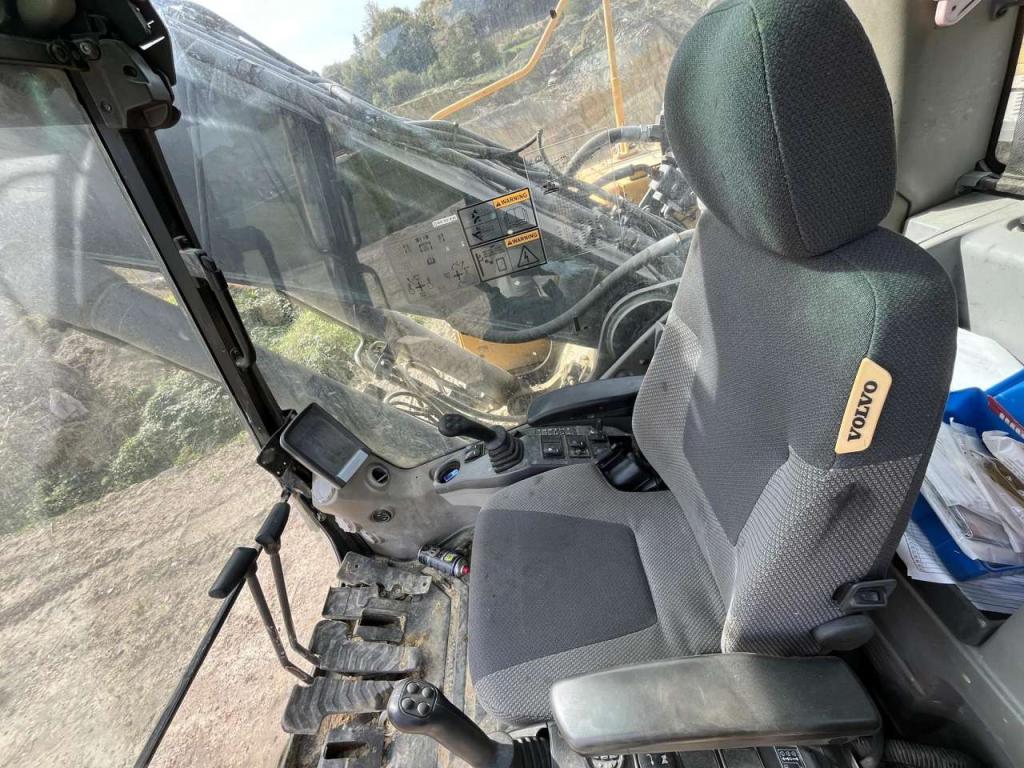 Volvo EC240CL Photo 29