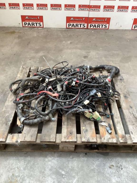 Câblage pour Hitachi ZX 135US-7 Photo 1
