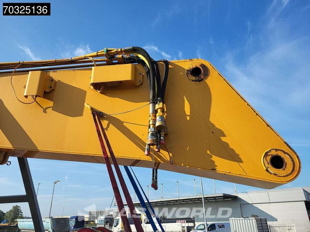 Liebherr R944 UHD - Extendable Undercarriage Photo 22