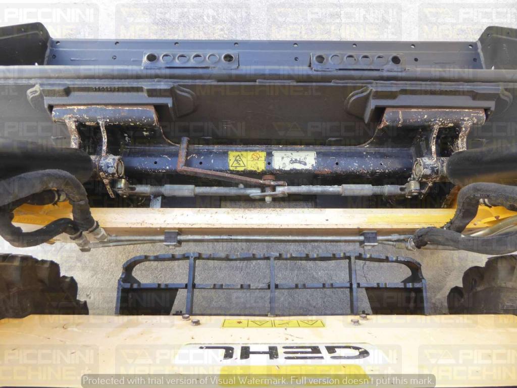 Gehl V270 HF Photo 12