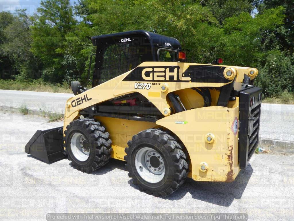 Gehl V270 HF Photo 3