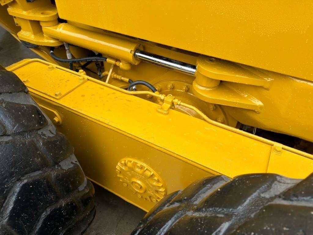 Caterpillar 140K Photo 12