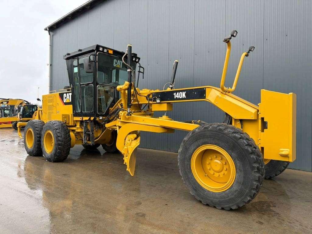 Caterpillar 140K Photo 3