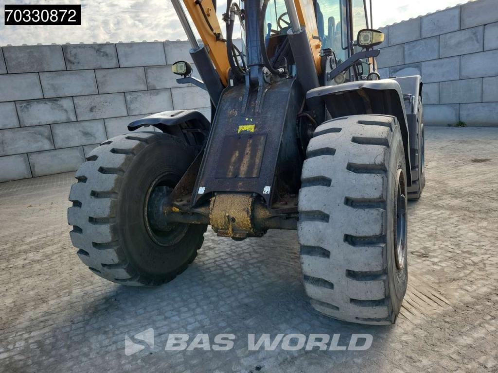 Case 821 G Photo 14